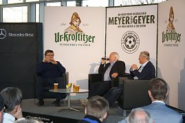 Impressionen vom Fußballtalk der beiden Legenden. (Foto: Krüger/Peter-Autozentrum Anhalt)