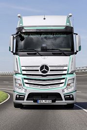 Actros Racing Edition  (Foto: Daimler AG)